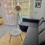 Cosy Pres Du Port Apartament *