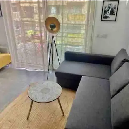 Cosy Pres Du Port Apartament *